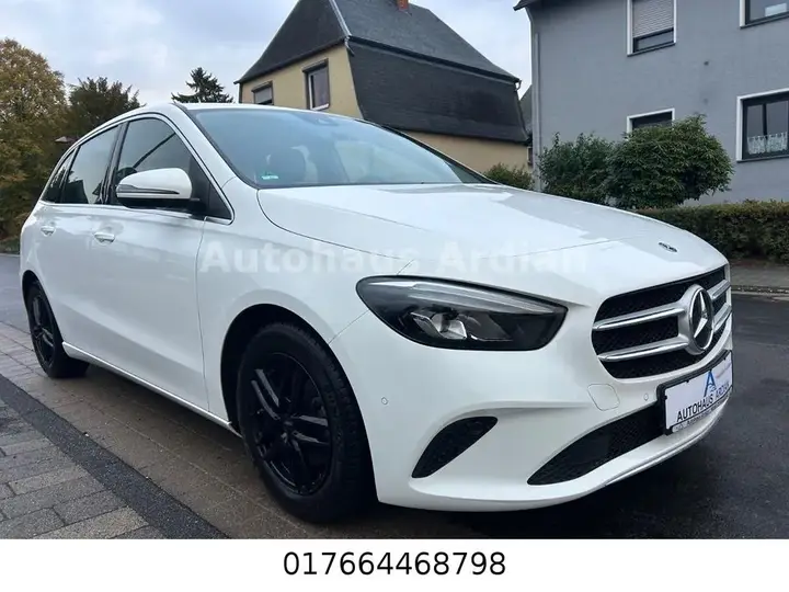 Mercedes-Benz B 200