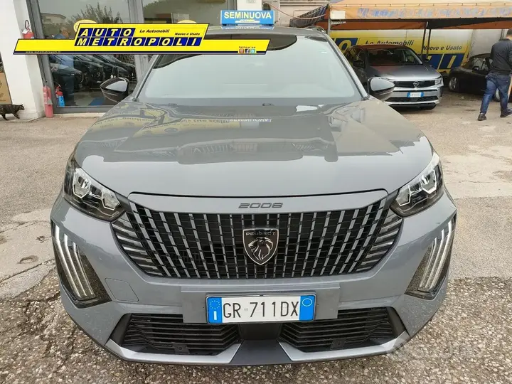 Peugeot 2008 2023 photo 2