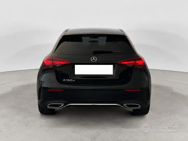 Mercedes-Benz A 180 2023 photo 5
