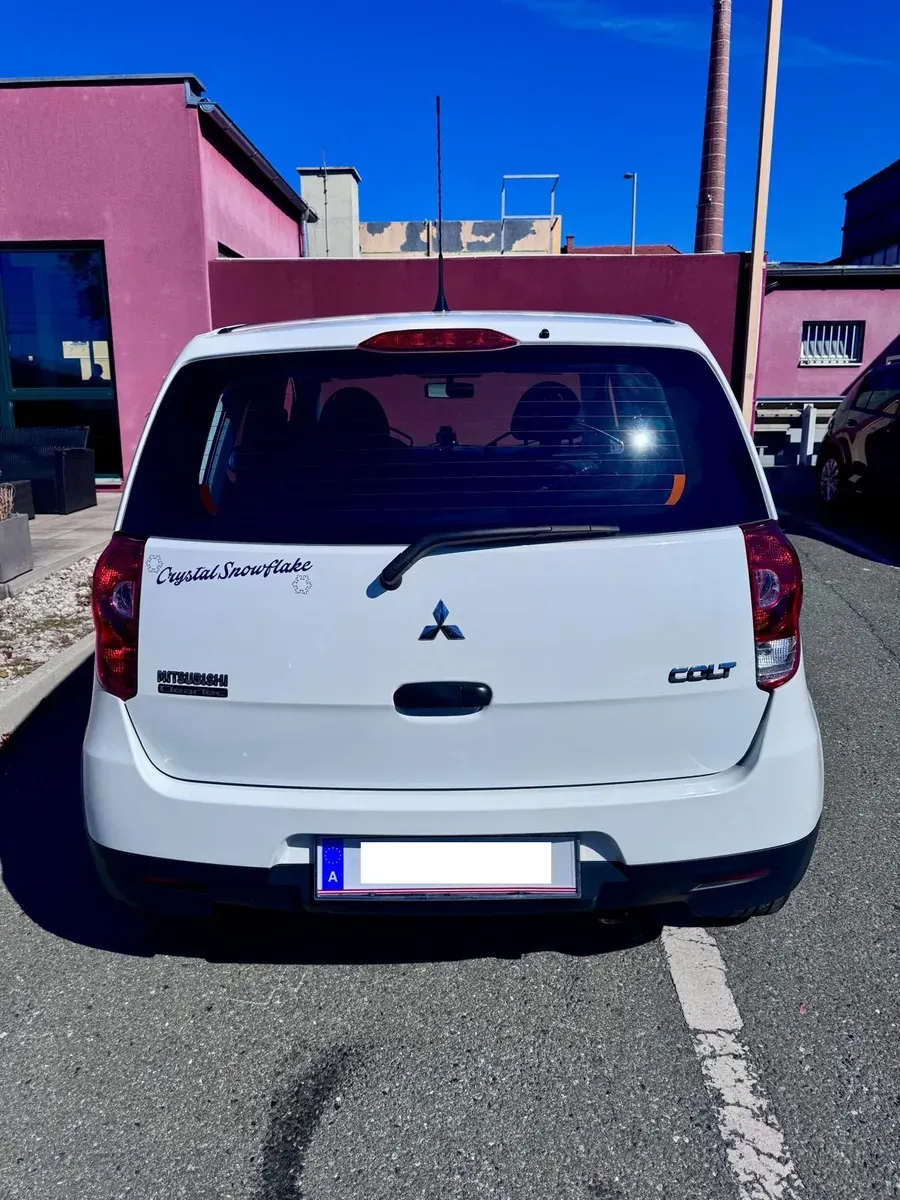 Mitsubishi Colt 2013 photo 2