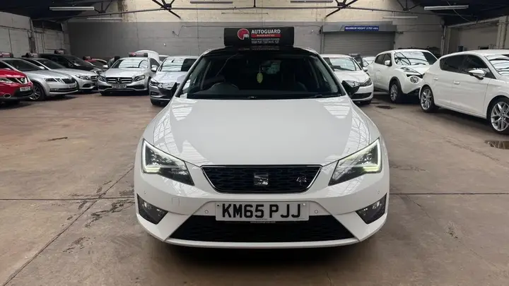 Seat Leon 2015 photo 4