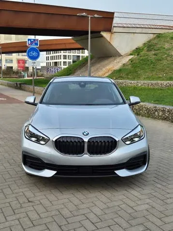 BMW 1 Series 2019 photo 2