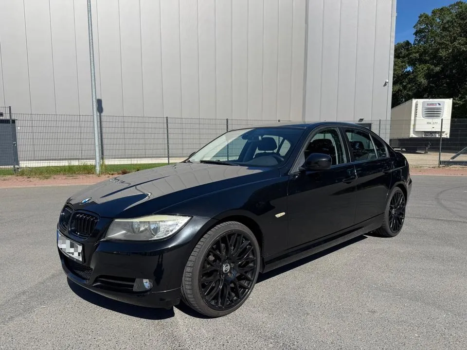 BMW 318I