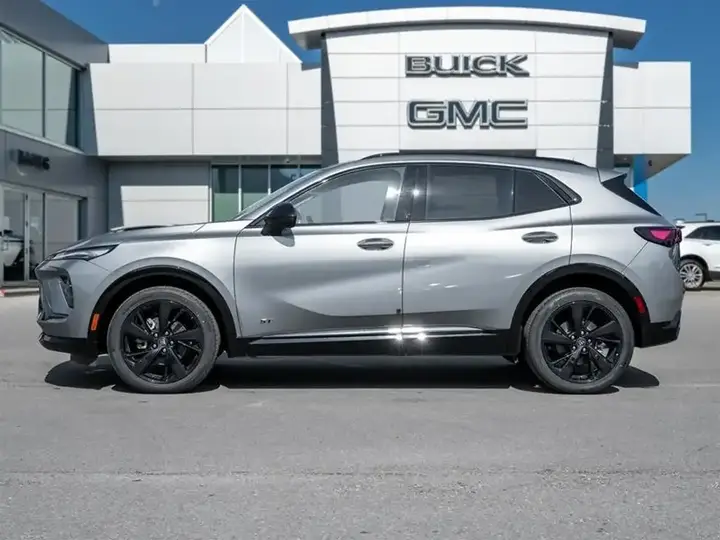 Buick Envision 2026 photo 4