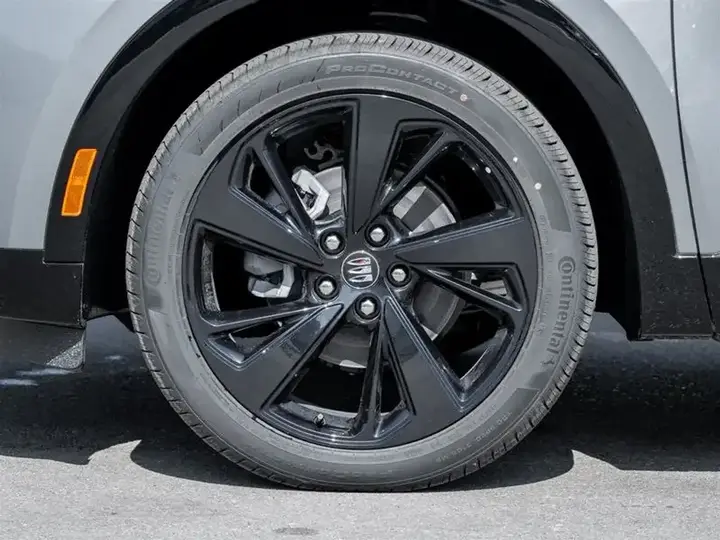 Buick Envision 2026 photo 5