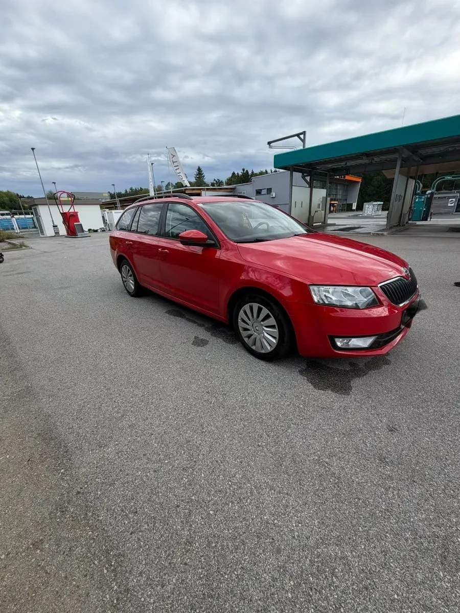 Skoda Octavia 2014 photo 2