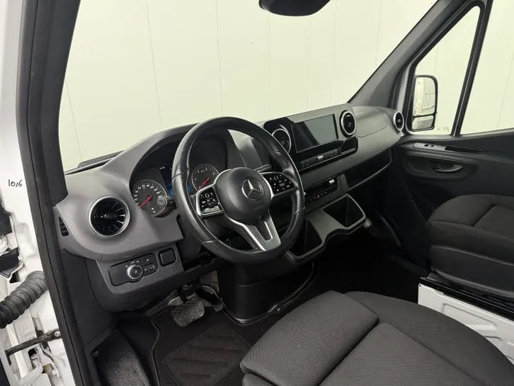 Mercedes-Benz Sprinter 2021 photo 3