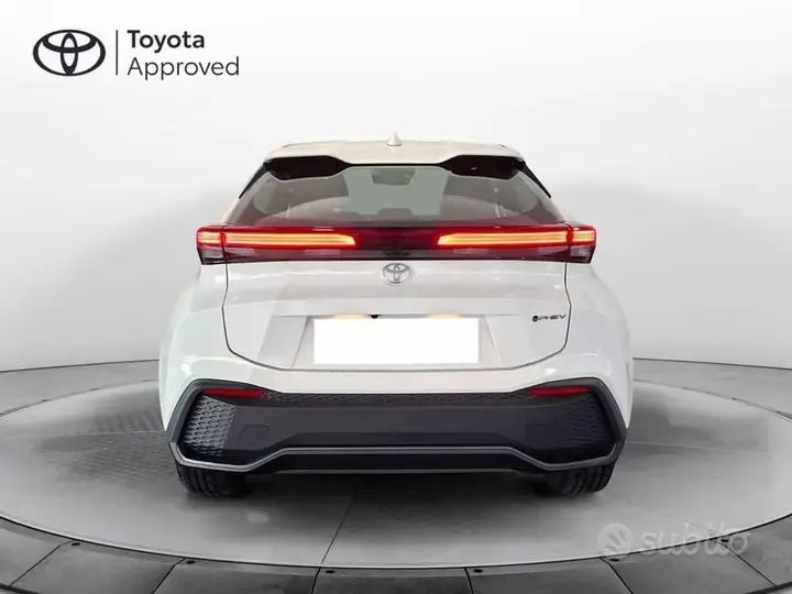 Toyota C-Hr 2025 photo 5
