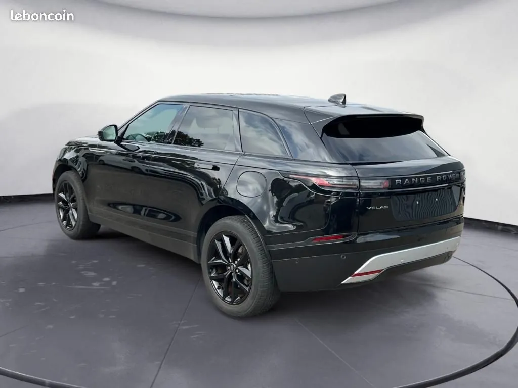Land Rover Range Rover Velar 2024 photo 5