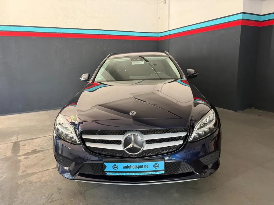 Mercedes-Benz C220D