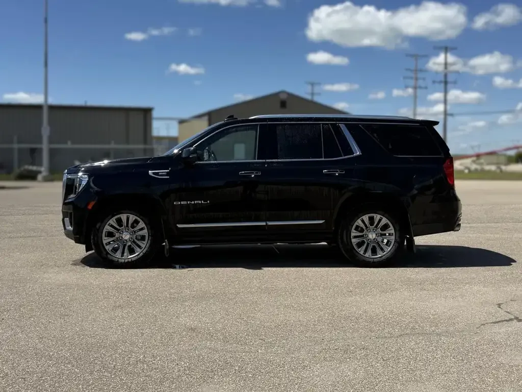 GMC Yukon 2022 photo 3