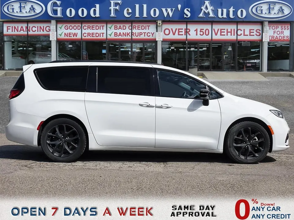 Chrysler Pacifica 2025 photo 3