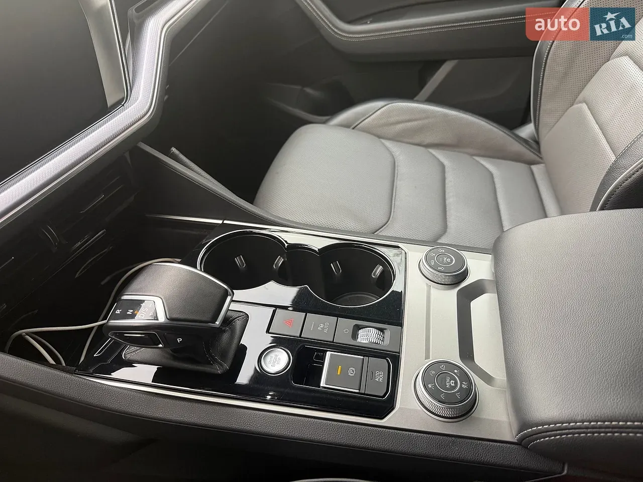 Volkswagen Touareg 2023 photo 5