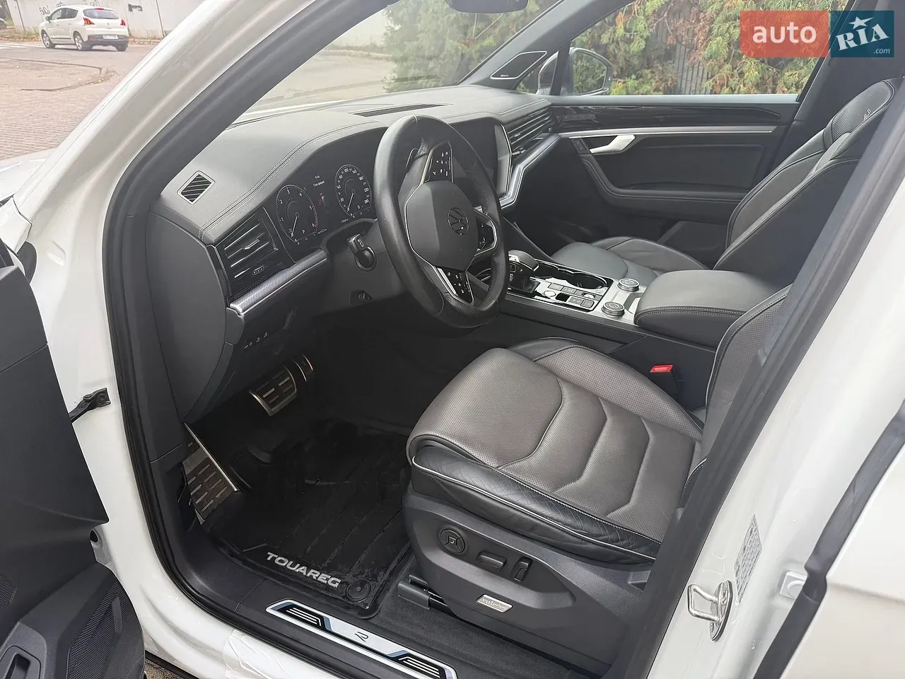 Volkswagen Touareg 2023 photo 4