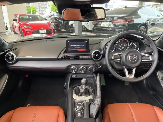 Mazda Roadster 2022 photo 2