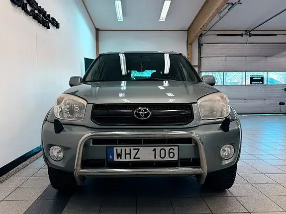 Toyota Rav4 2004 photo 2