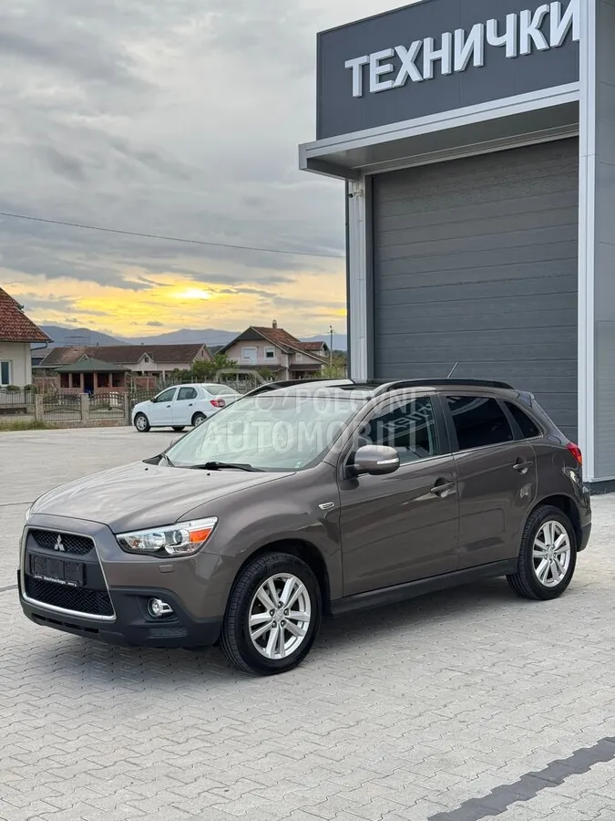 Mitsubishi Asx 2011 photo 5