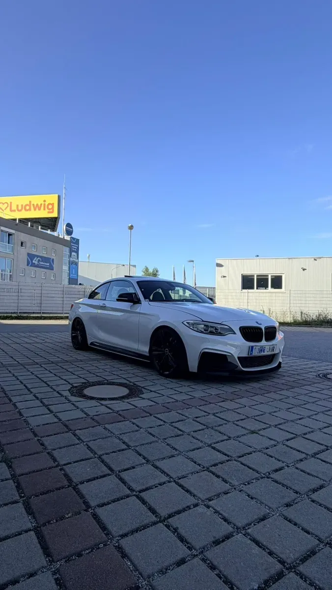 BMW 2 Series 2015 photo 3