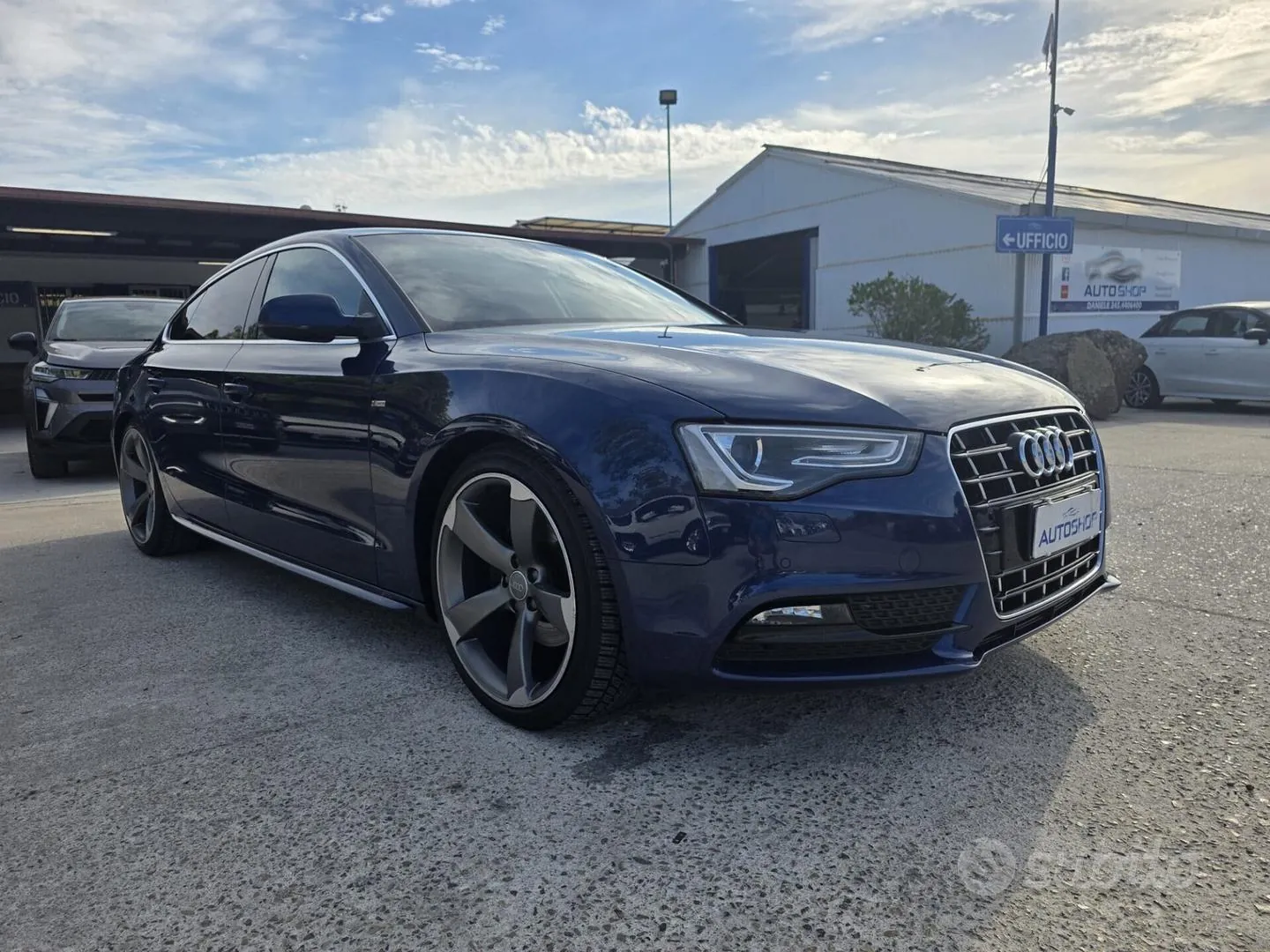 Audi A5 2011 photo 2
