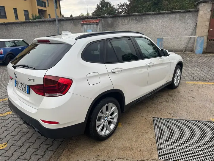 BMW X1 2012 photo 3