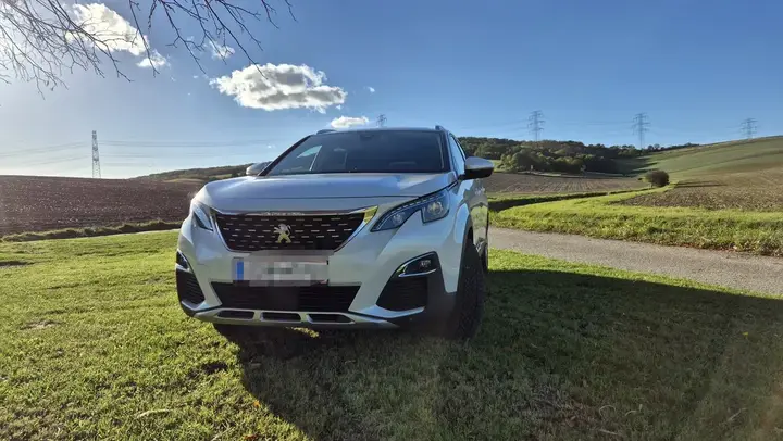 Peugeot 5008 2018 photo 2