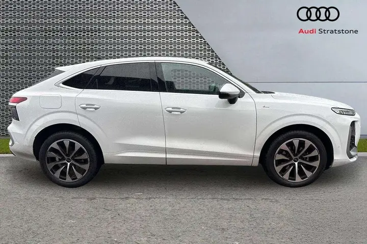 Audi Q3 2026 photo 4