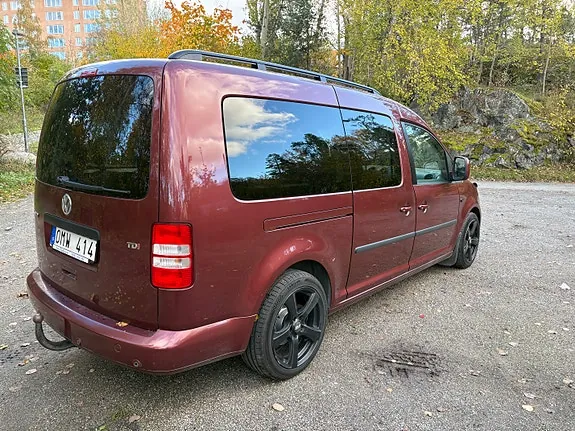 Volkswagen Caddy Maxi 2011 photo 2