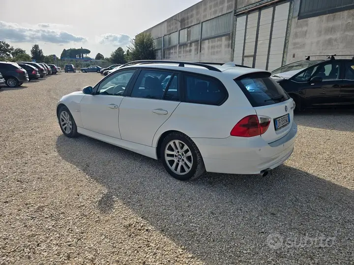 BMW 320D 2008 photo 4