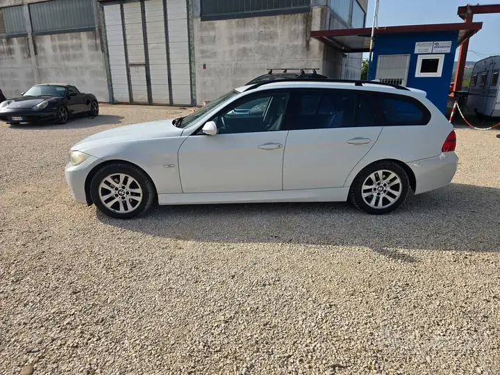 BMW 320D 2008 photo 3
