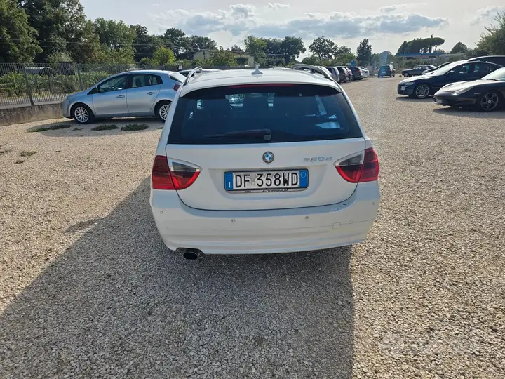 BMW 320D 2008 photo 5