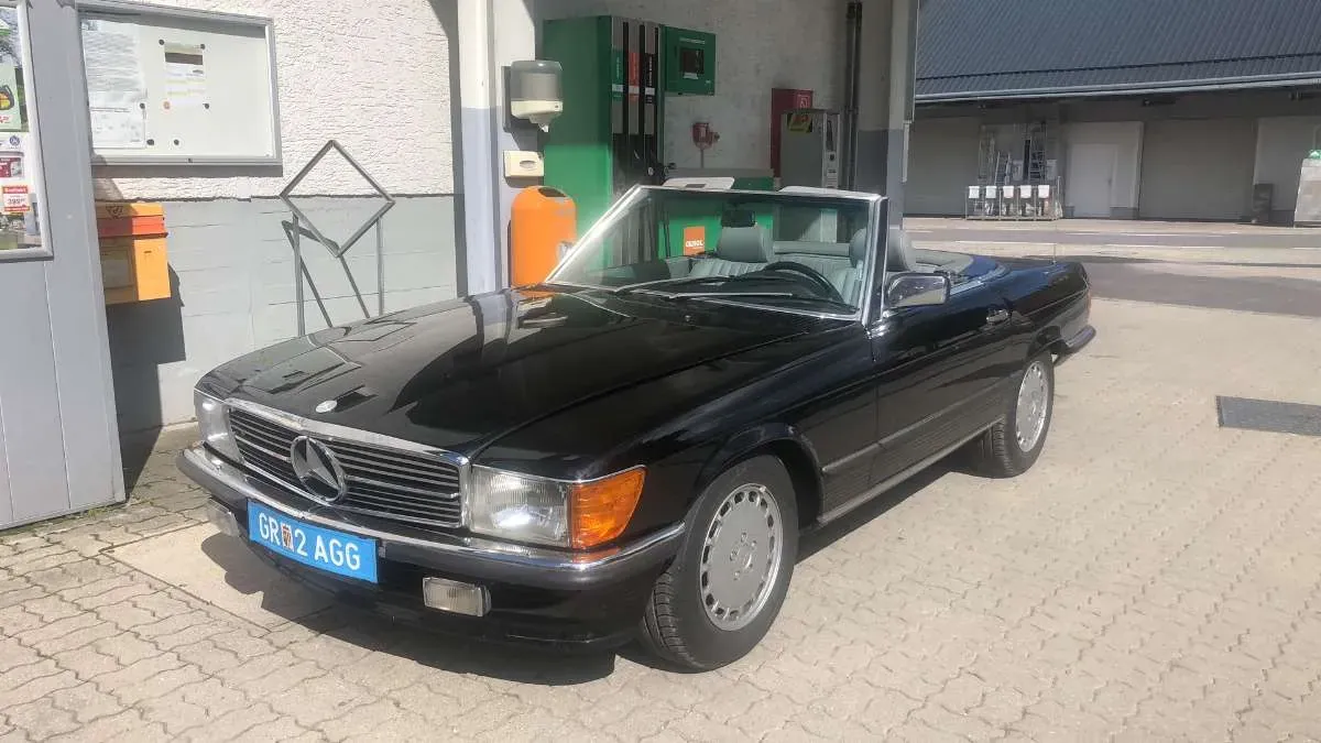 Mercedes-Benz Sl-Class 1987 photo 2