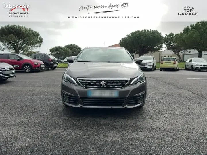 Peugeot 308 2018 photo 2