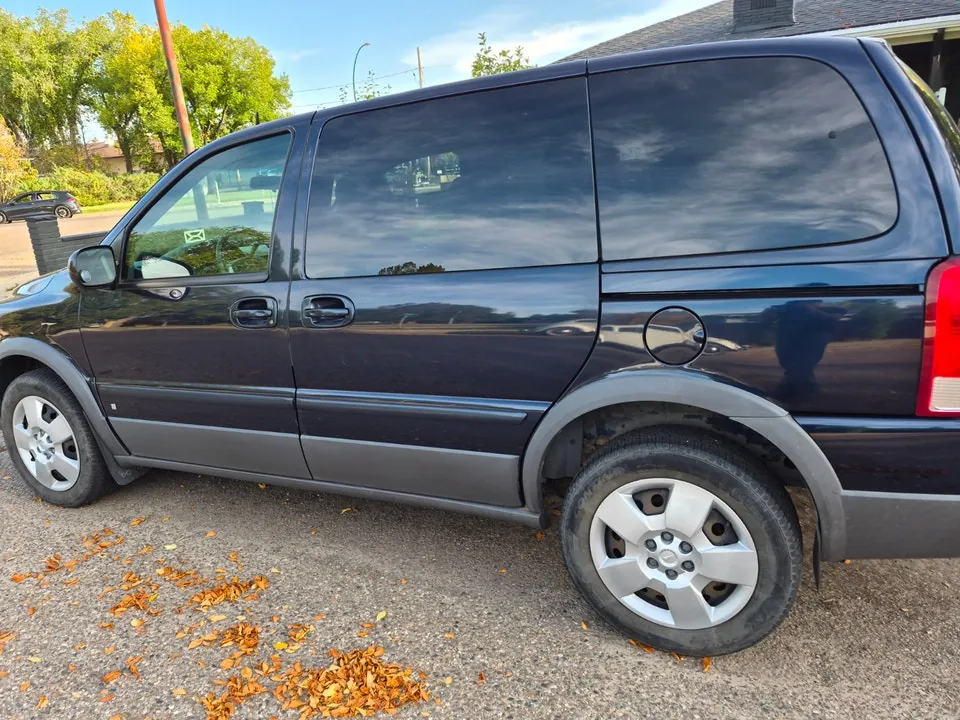 Pontiac Montana 2007 photo 2