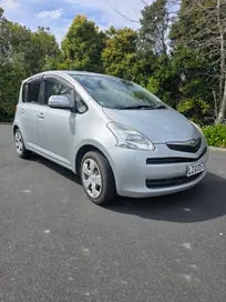 Toyota Ractis 2006 photo 3
