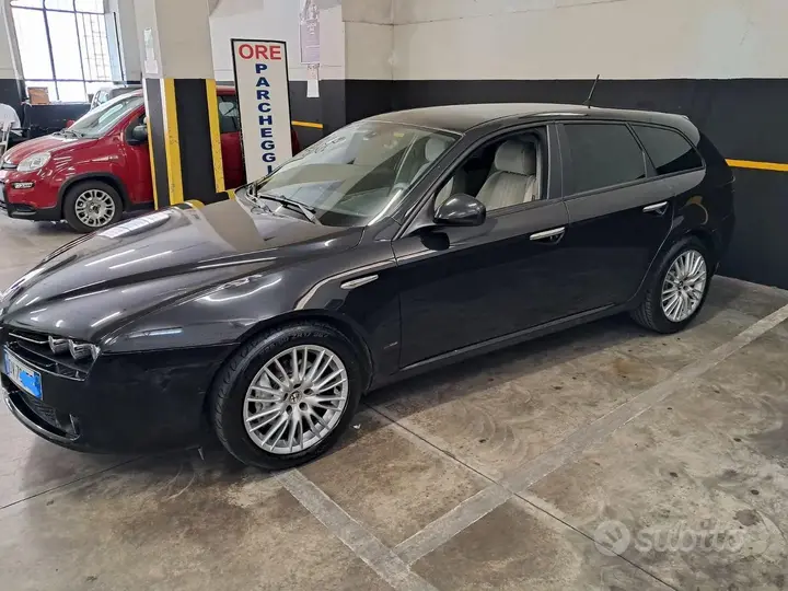 Alfa Romeo 159