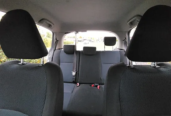 Toyota Yaris 2014 photo 2