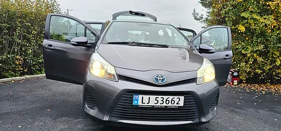 Toyota Yaris 2014 photo 3