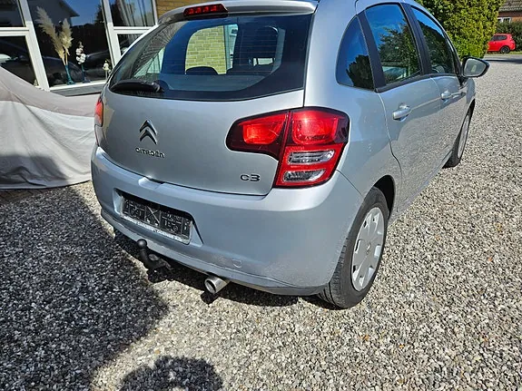 Citroen C3 2010 photo 3