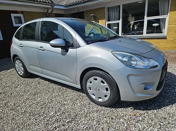 Citroen C3 2010 photo 2