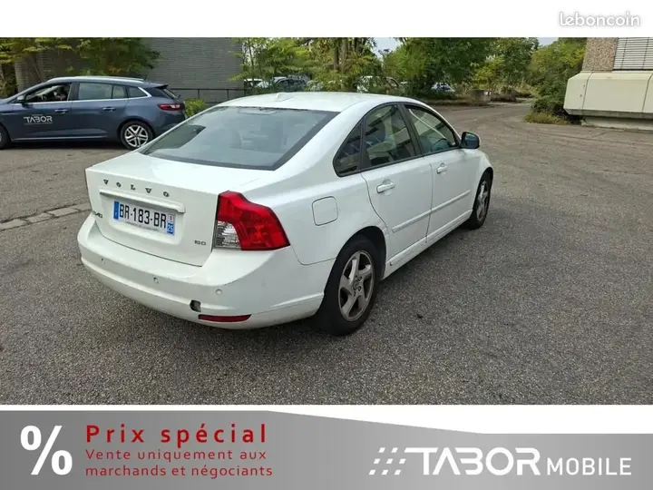 Volvo S40 2011 photo 3