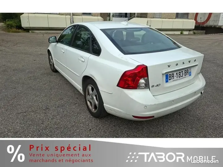 Volvo S40 2011 photo 4