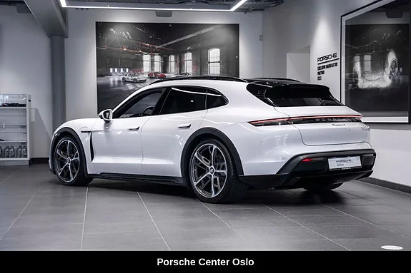 Porsche Taycan 2023 photo 3