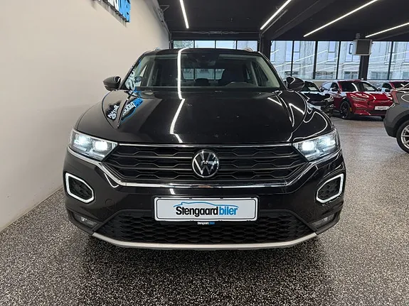Volkswagen T-Roc 2022 photo 2