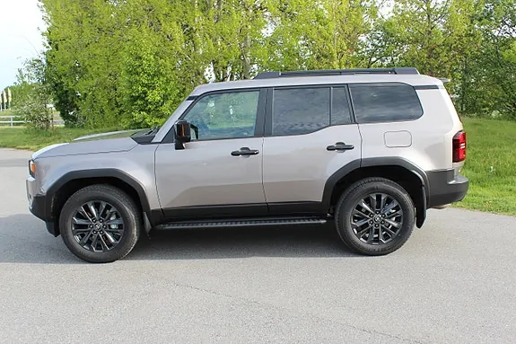 Toyota Land Cruiser 2025 photo 3