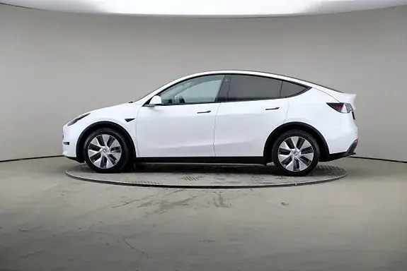 Tesla Model Y 2022 photo 4