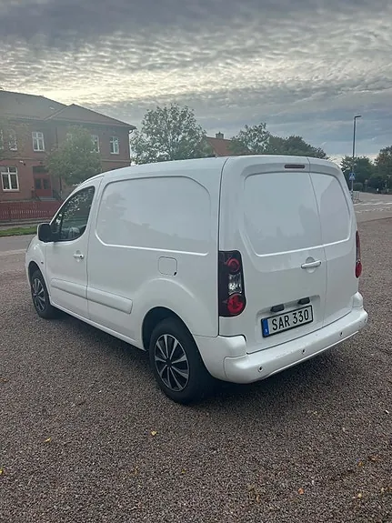 Peugeot Partner Electric 2016 photo 5
