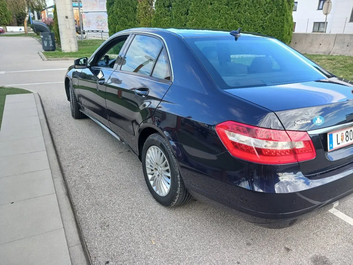 Mercedes-Benz E-Class 2010 photo 3