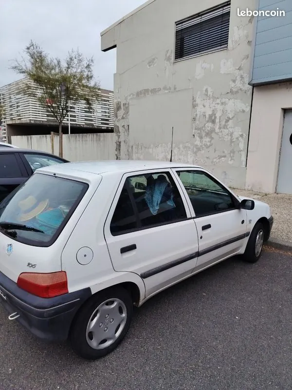 Peugeot 106 2000 photo 3