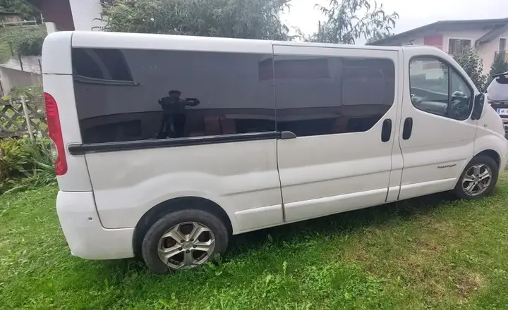 Renault Trafic 2014 photo 3