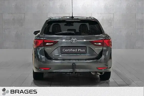 Toyota Avensis 2015 photo 4